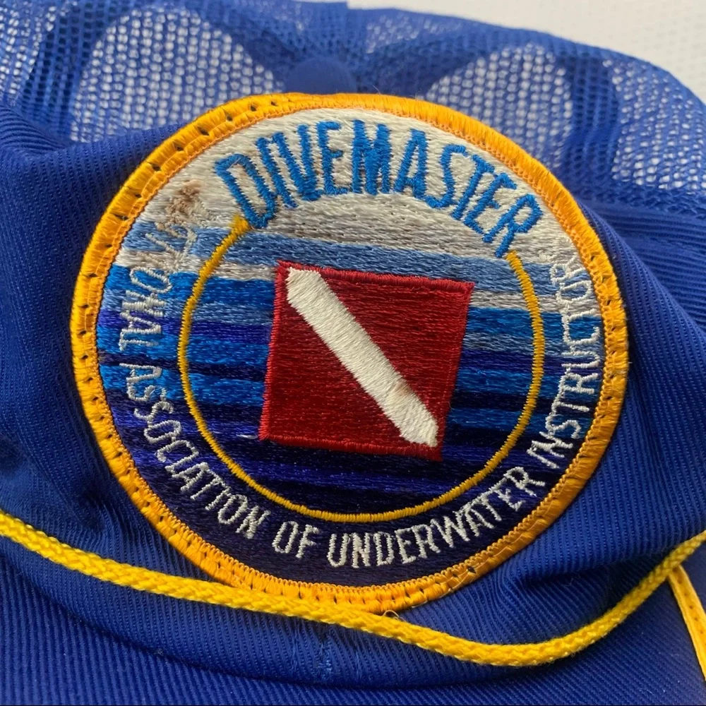 Vintage Dive master trucker hat